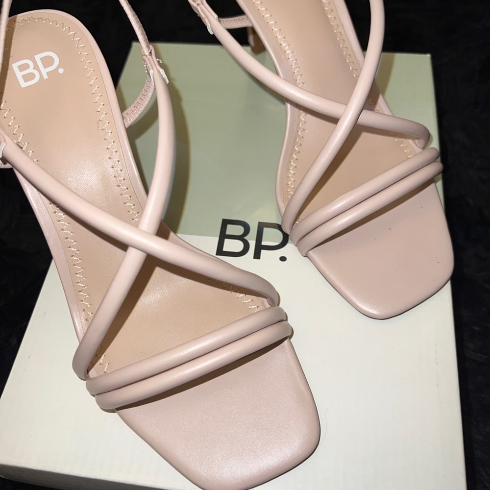 BP - Blush leather heels